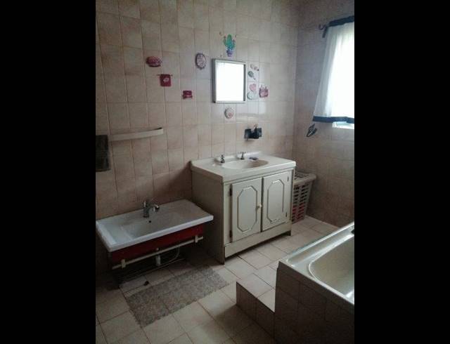 3 BEDROOM HOUSE FOR SALE IN PETERSFIELD